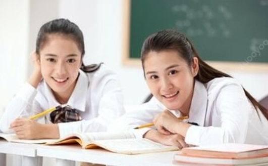 如何正确引导初中孩子心理疏导？