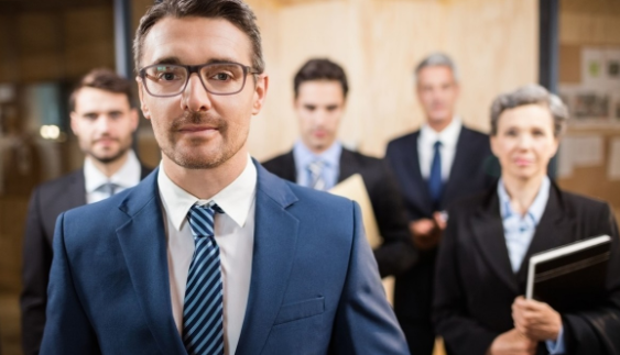 如果你的领导对你表现出这几个信号，自己要当心了