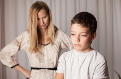 孩子厌学叛逆，家长应如何有效的和孩子沟通？