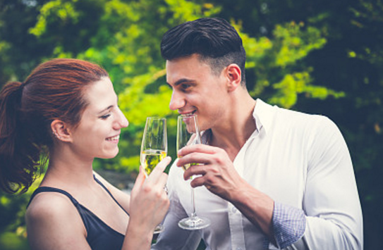 女人只有自己足够优秀了，才不会让自己被动