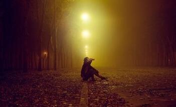 懂社交的人有多吃香？学会人际交往的六大心理定律你也可以