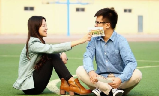 恋爱时，想要对方主动，这三个小技巧你不得不掌握