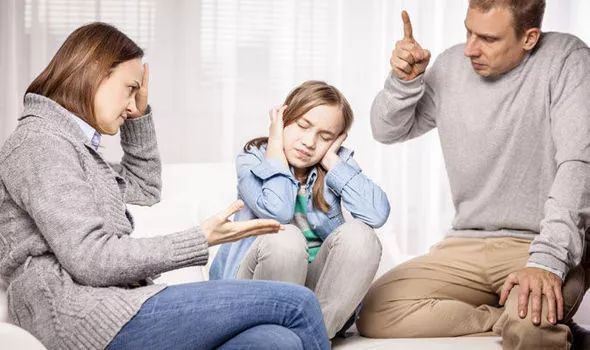 怎么管教叛逆期的孩子，该怎么教育比较好？