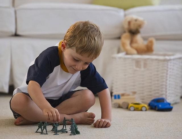 一个人出门恐惧症是什么病症，有什么方法改善？