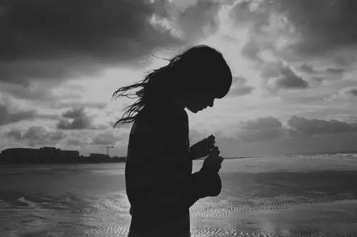 反常心理是什么意思，有什么方法改善？