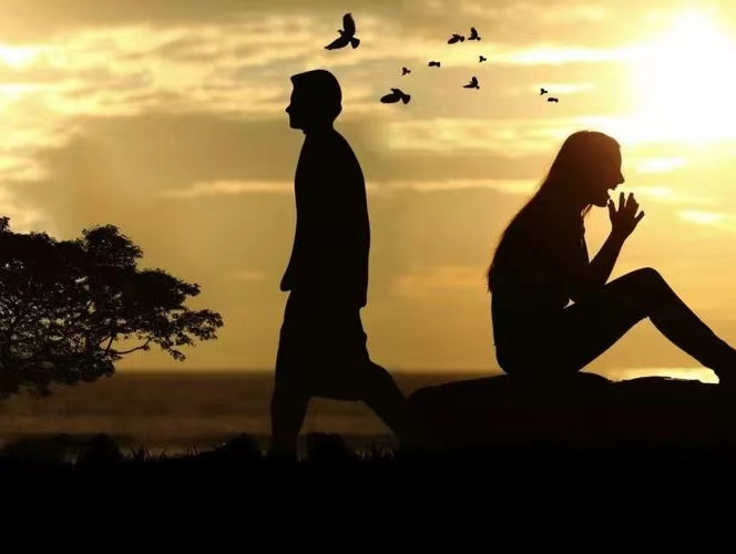 分手后的情感与未来：24岁走出分手阴影的心理历程