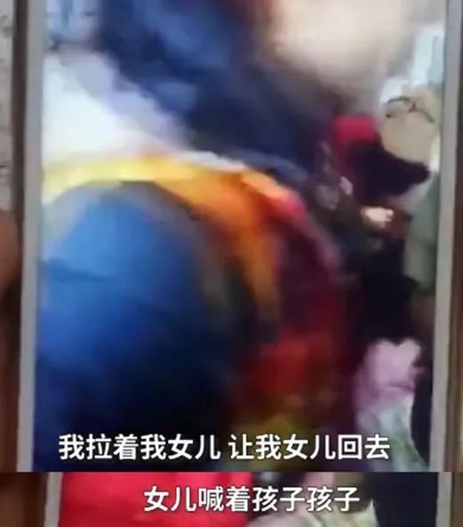 14岁为父子生下3孩：是人性黑暗，还是愚昧悲剧