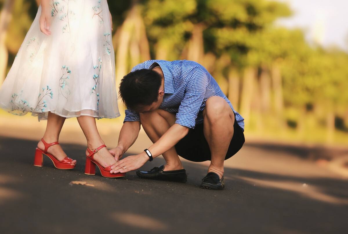 青少年的早恋，糖果实验与学生的恋情冲动