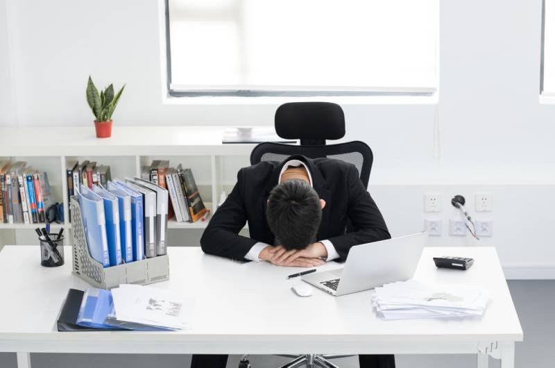 引起工作倦怠的原因有哪些 职业枯竭大产生原因
