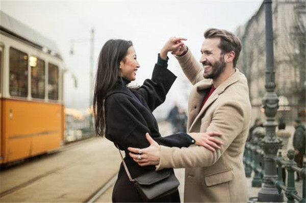 女人要离婚如何挽回?女人越绝情越好挽回