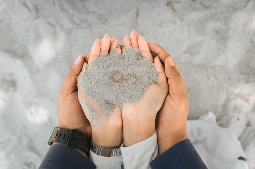 怎么含蓄的拒绝表白?含蓄拒绝别人表白的话