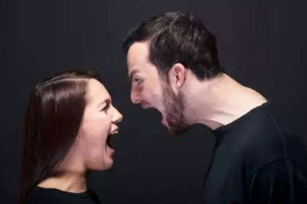 婚姻中应该避免吼叫