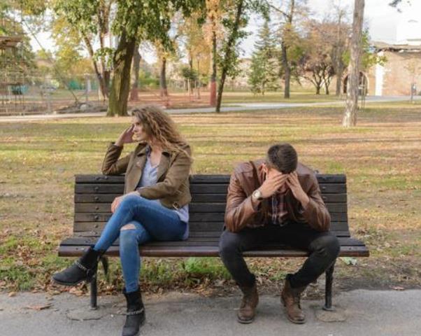 夫妻之间冷暴力还要维持下去吗？