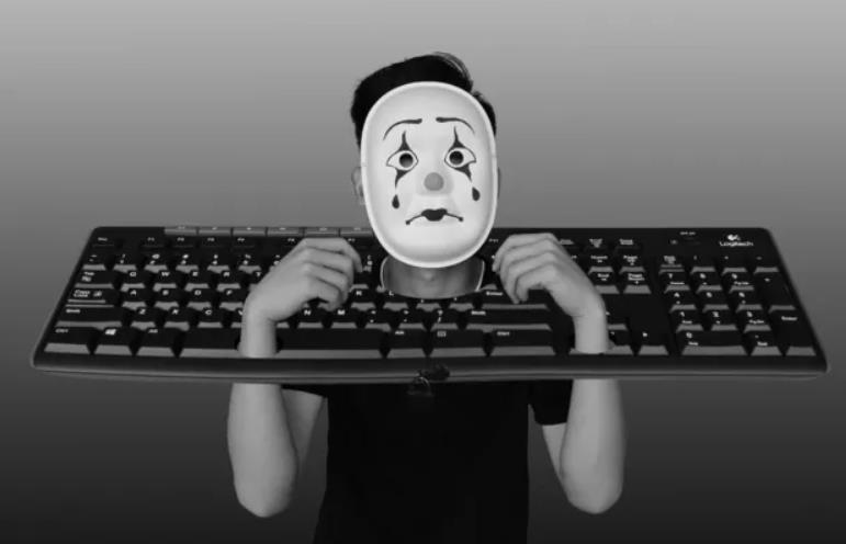 “网络暴力”匿名者的狂欢